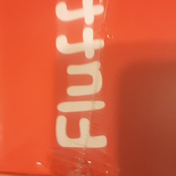 Fluff - Picture 2 of 4